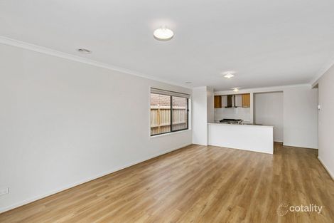 Property photo of 10 Abbeyard Drive Clyde VIC 3978