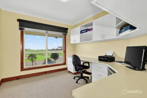 Property photo of 530 Caramut Road Woodford VIC 3281