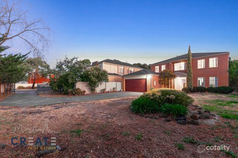 Property photo of 8 Edgewater Circuit Cairnlea VIC 3023