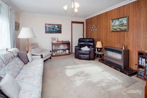 Property photo of 8 Kirra Court Pakenham VIC 3810