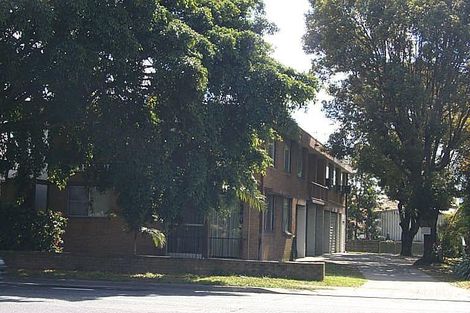 574 Kingsford Smith Dr, Hamilton, QLD 4007