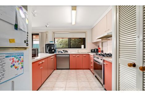 Property photo of 27 Saddington Avenue Hoppers Crossing VIC 3029