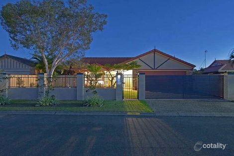 14 Bowerbird Pl, Burleigh Waters, QLD 4220