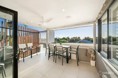 Property photo of 6 Sixth Avenue Sandgate QLD 4017