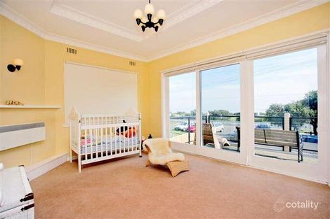 Property photo of 11 Nepean Highway Seaford VIC 3198