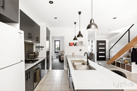 Property photo of 19 Hyde Park Terrace Point Cook VIC 3030