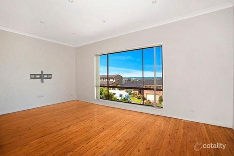 Property photo of 21 Peace Crescent Balgownie NSW 2519