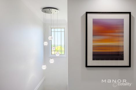 Property photo of 10 Niela Grove Baulkham Hills NSW 2153