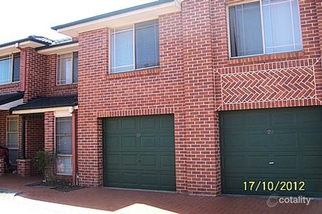 Property photo of 30/6 Parkholme Circuit Englorie Park NSW 2560
