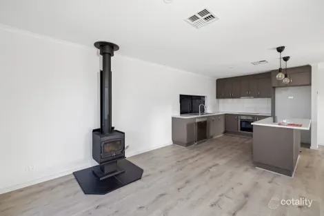 Property photo of 32 Thomas Street Strathalbyn SA 5255