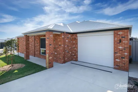 13 GILCHRIST ST, BARANDUDA, VIC 3691