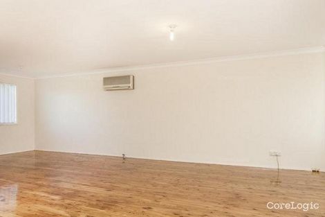 Property photo of 9 Macarthur Drive St Clair NSW 2759