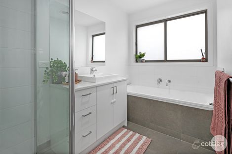 Property photo of 69 Willoby Drive Alfredton VIC 3350