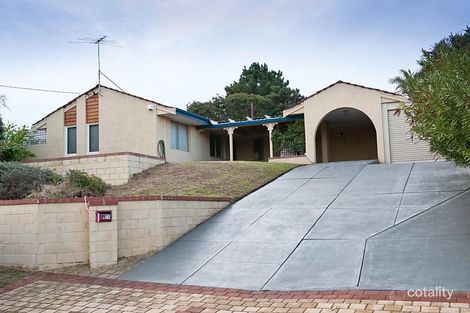 Property photo of 25 Sporing Way Hillarys WA 6025