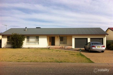 16 Barwidgee Bvd, Darlington Point, NSW 2706