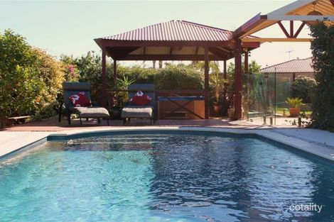 42 Houghton Dr, Carramar, WA 6031