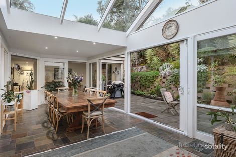 Property photo of 10 Wynvale Court Eltham VIC 3095