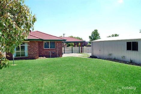 Property photo of 12 Cherry Tree Grove Croydon VIC 3136