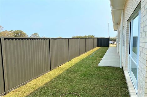 Property photo of 17 Burleigh Crescent Woolgoolga NSW 2456