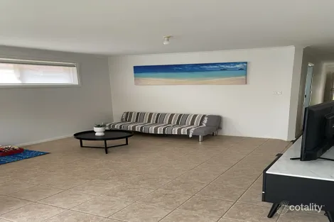 Property photo of 1/8 Gibson Court Altona Meadows VIC 3028