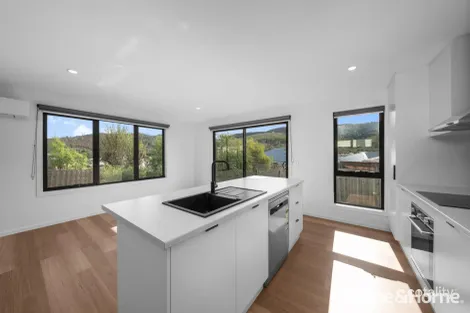 Property photo of 2/9 Shackleton Street Warrane TAS 7018