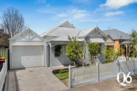 39 Dahlia Dr, Caroline Springs, VIC 3023