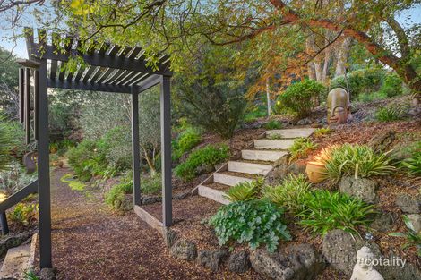 Property photo of 10 Wynvale Court Eltham VIC 3095