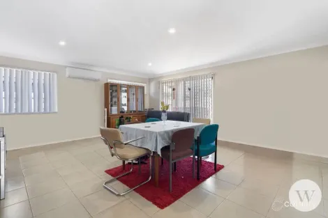 Property photo of 22 Biella Court Leichhardt QLD 4305