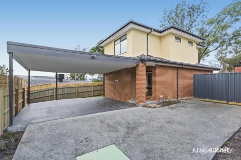 2/2 Sierra Pl, Chirnside Park, VIC 3116