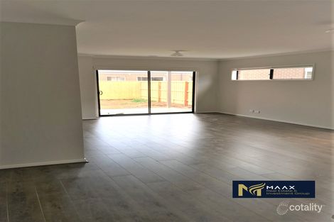 Property photo of 6 Cerulean View Werribee VIC 3030