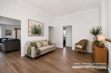 Property photo of 5 Sheoak Heights Parmelia WA 6167