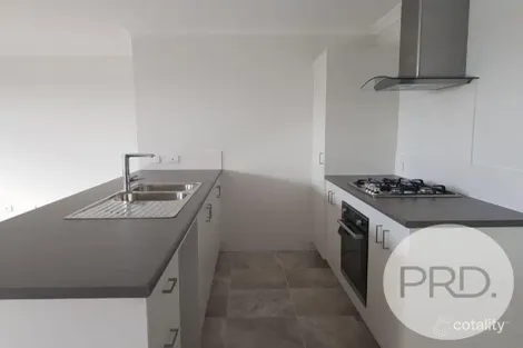 Property photo of 18 Bulloo Loop Ellenbrook WA 6069