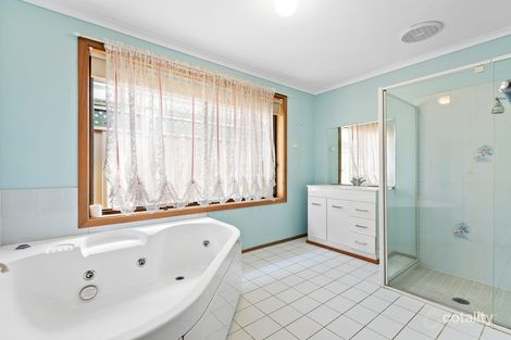 Property photo of 16 Hunter Avenue Hoppers Crossing VIC 3029