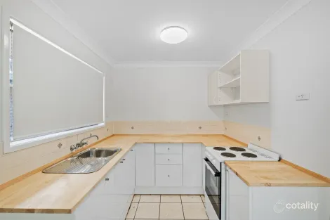 Property photo of 10 Hugh Street Thorneside QLD 4158