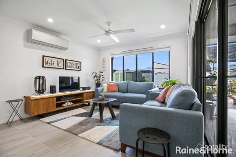 Property photo of 8 Habitat Circuit Cooloola Cove QLD 4580