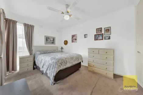 Property photo of 39 Braeswood Road Kings Park VIC 3021