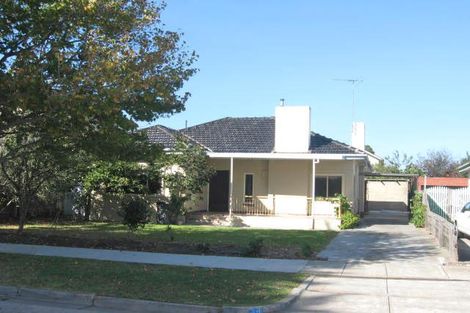 34 Lyons St, Carnegie, VIC 3163