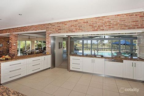 Property photo of 1 Lester Close Wattle Ponds NSW 2330