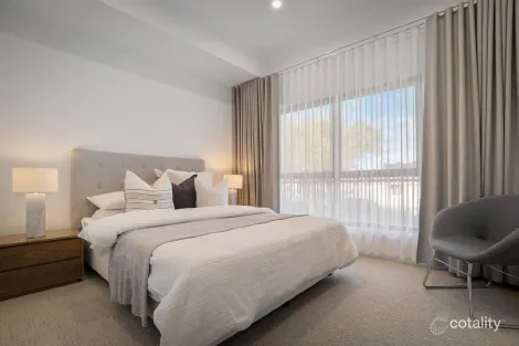 Property photo of 24 Lobb Crescent Beverley Park NSW 2217