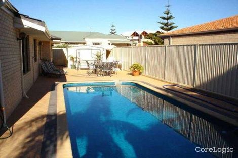 Property photo of 1 Venice Retreat Warnbro WA 6169