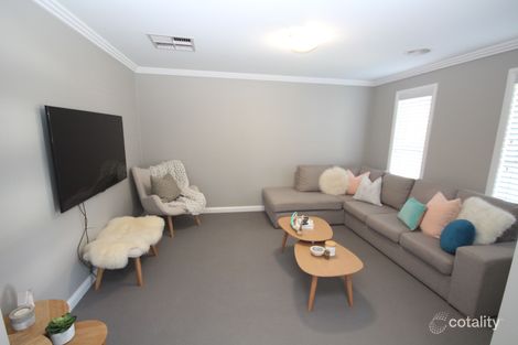 Property photo of 28 Springvale Drive Tatton NSW 2650
