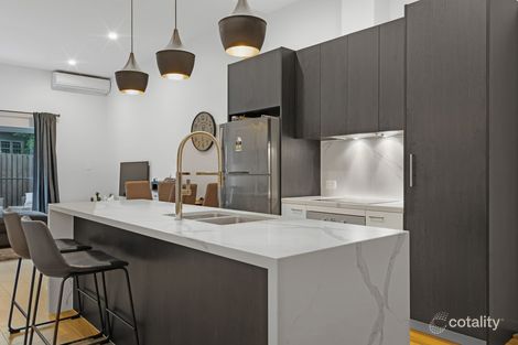 Property photo of 2/7 Bow Street Yeerongpilly QLD 4105