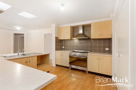 Property photo of 9 Darling Place Manor Lakes VIC 3024