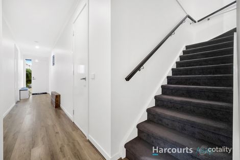 Property photo of 84 Riana Loop Eumemmerring VIC 3177