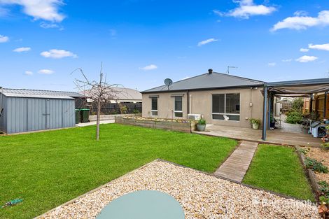 Property photo of 4 Hogan Court Drouin VIC 3818