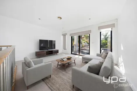 Property photo of 28 Eagleview Way Craigieburn VIC 3064