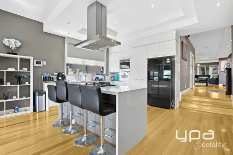 Property photo of 28 Eagleview Way Craigieburn VIC 3064