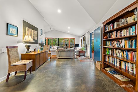 Property photo of 24 Shirland Street Macgregor QLD 4109