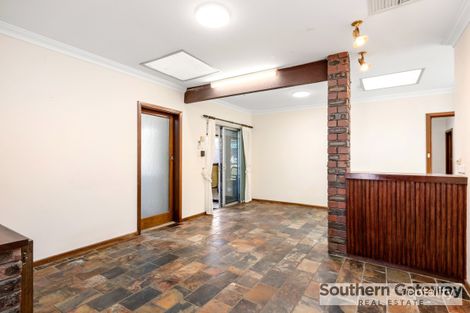 Property photo of 15 Sicklemore Road Parmelia WA 6167