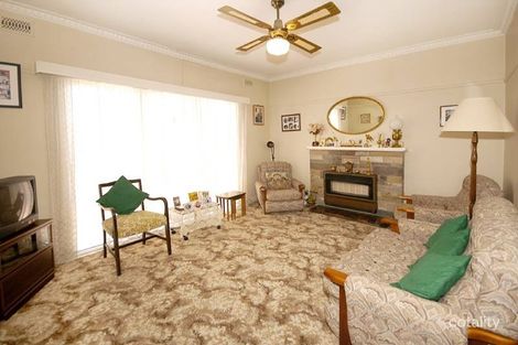 Property photo of 34 Montgomery Avenue Mount Waverley VIC 3149